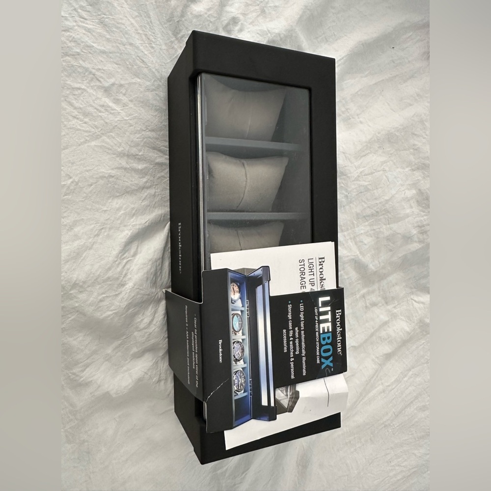 Brand new brook stone watch holder